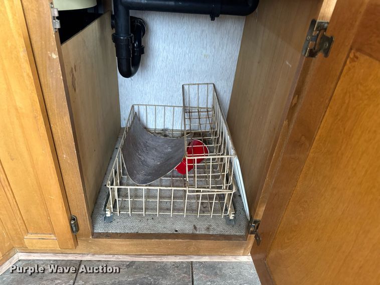 image for item EC7972 1996 Safari Sahahra RV