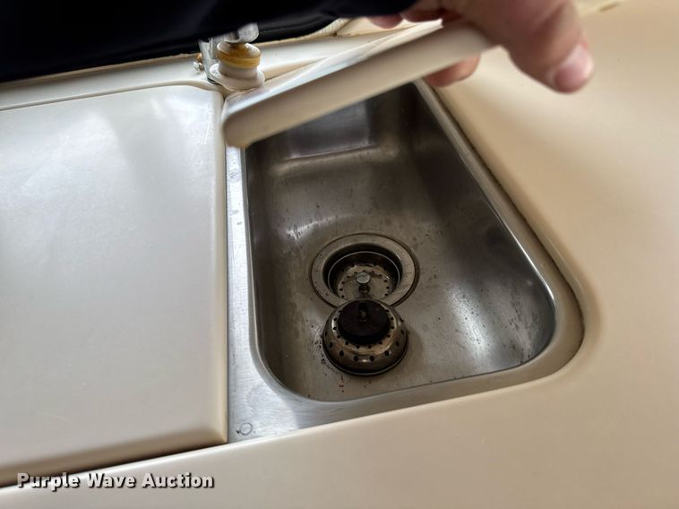 image for item EC7972 1996 Safari Sahahra RV