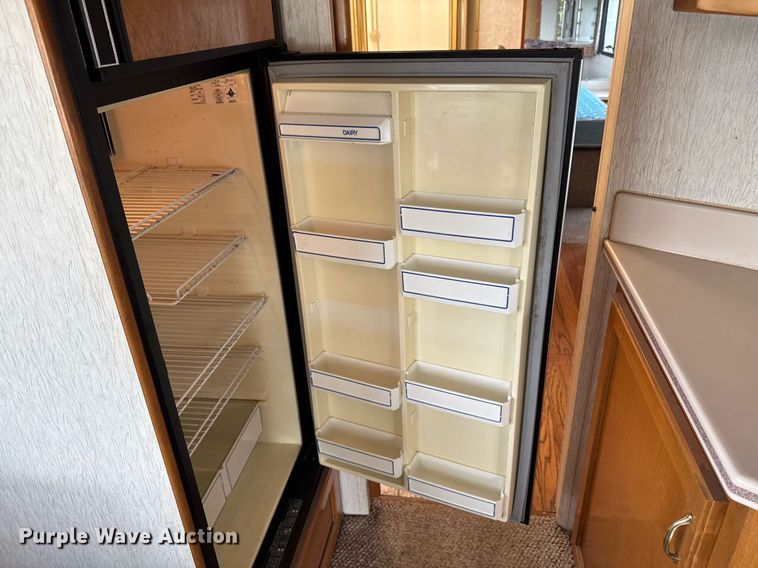 image for item EC7972 1996 Safari Sahahra RV