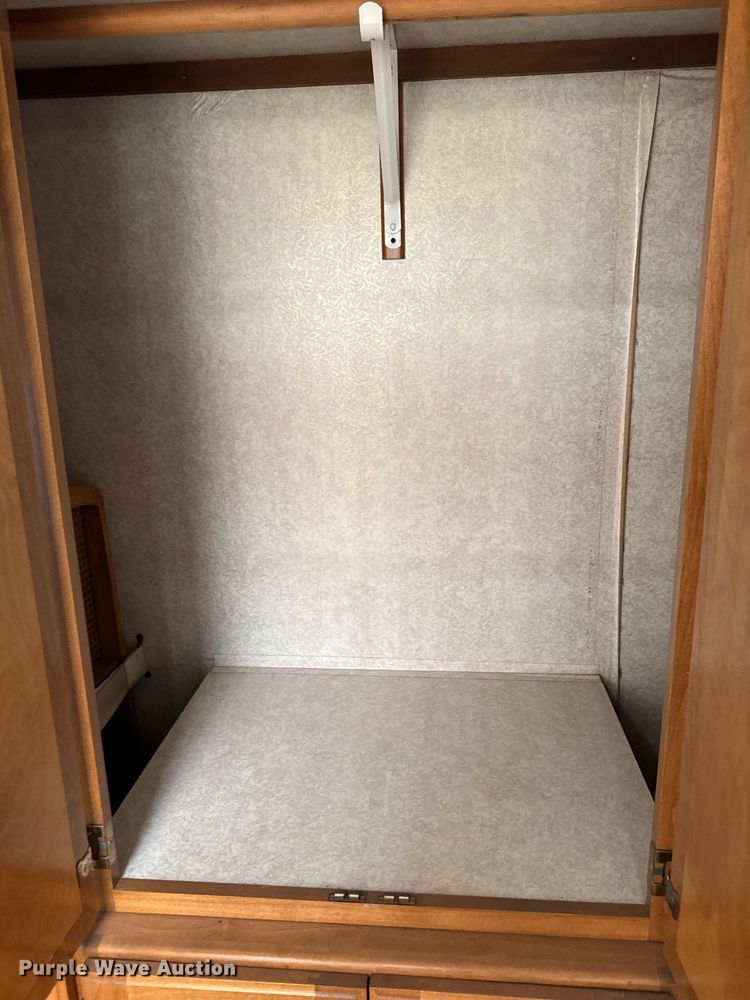 image for item EC7972 1996 Safari Sahahra RV