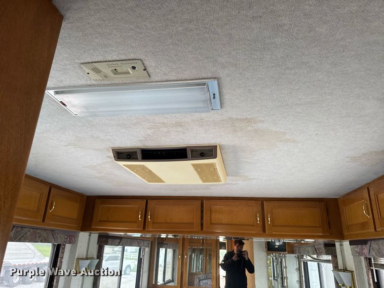 image for item EC7972 1996 Safari Sahahra RV