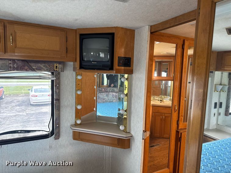 image for item EC7972 1996 Safari Sahahra RV