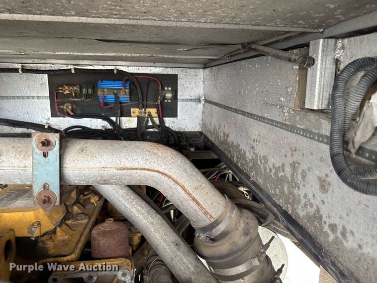 image for item EC7972 1996 Safari Sahahra RV