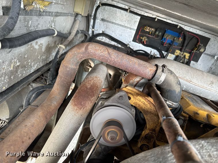 image for item EC7972 1996 Safari Sahahra RV