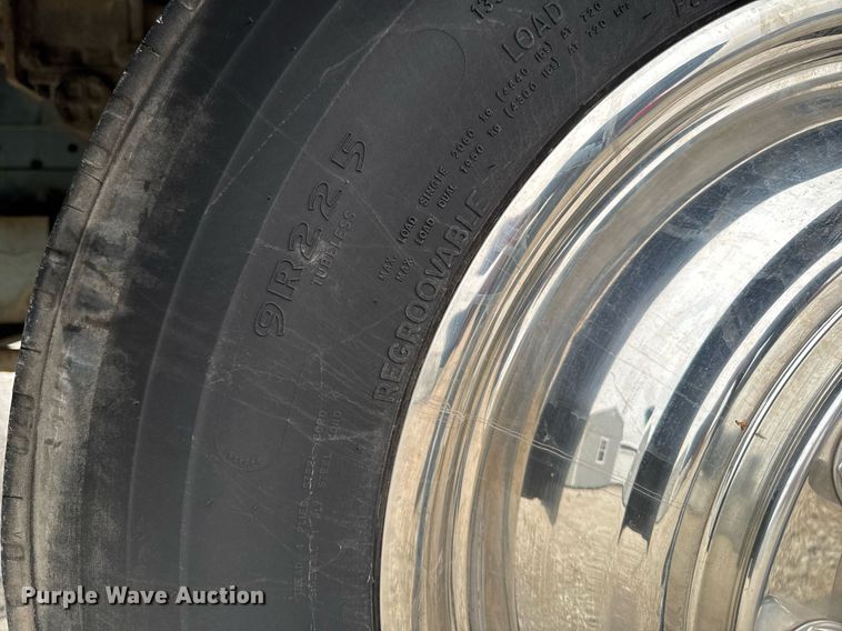 image for item EC7972 1996 Safari Sahahra RV