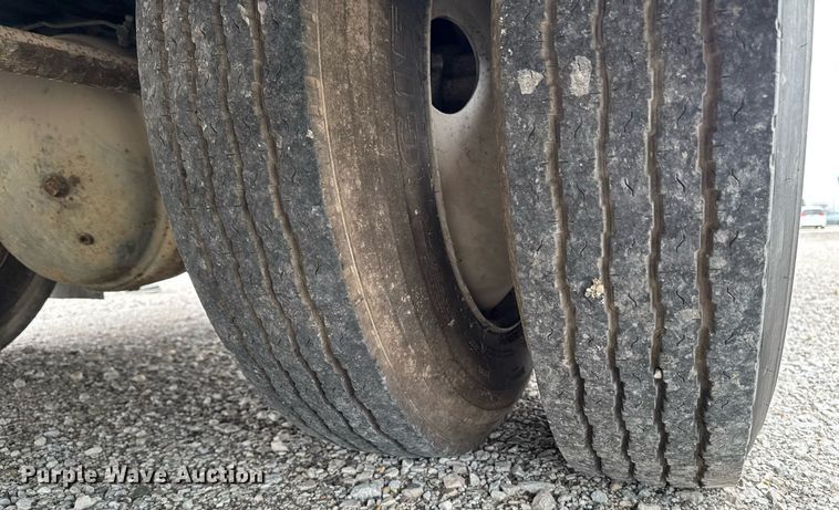 image for item EC7972 1996 Safari Sahahra RV