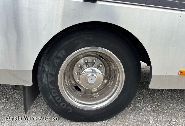 image for item EC7972 1996 Safari Sahahra RV