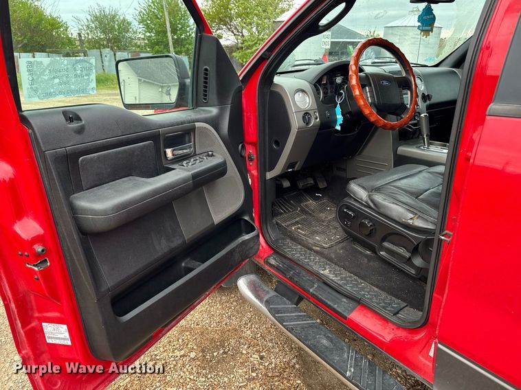 image for item EC7980 2006 Ford F150 SuperCrew pickup truck