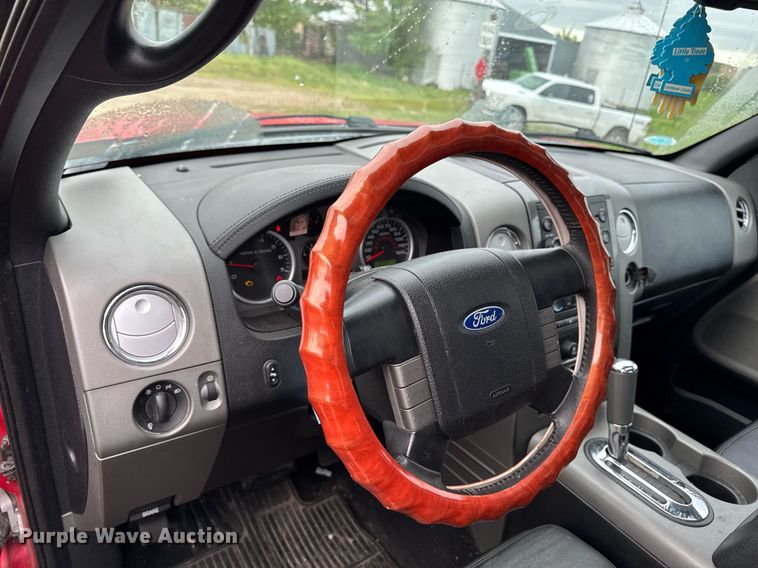 image for item EC7980 2006 Ford F150 SuperCrew pickup truck