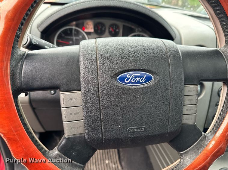 image for item EC7980 2006 Ford F150 SuperCrew pickup truck