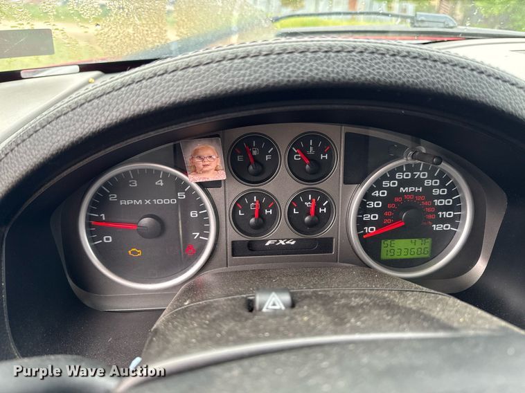 image for item EC7980 2006 Ford F150 SuperCrew pickup truck