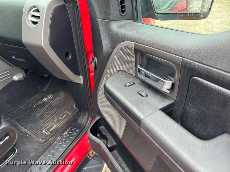 image for item EC7980 2006 Ford F150 SuperCrew pickup truck