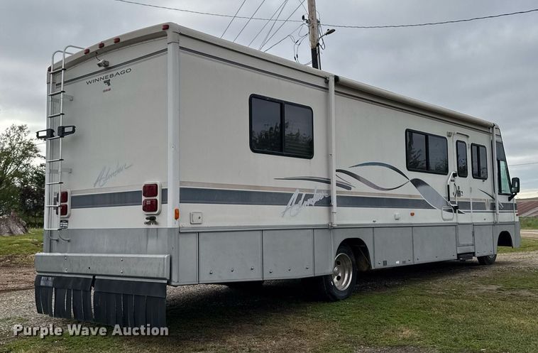 image for item EC7981 1996 Winnebago WCG34WA RV