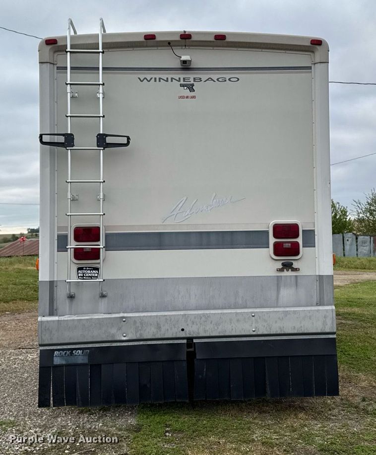 image for item EC7981 1996 Winnebago WCG34WA RV