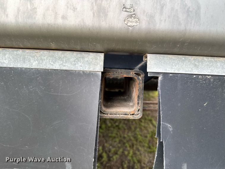 image for item EC7981 1996 Winnebago WCG34WA RV