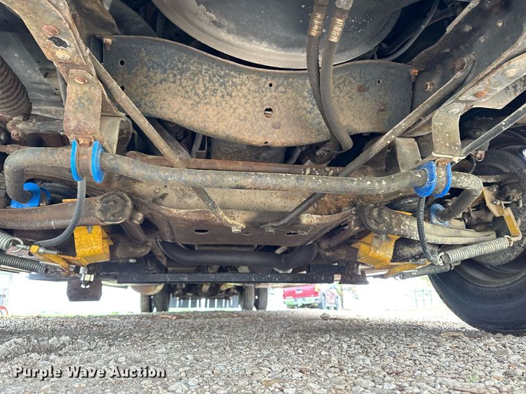 image for item EC7981 1996 Winnebago WCG34WA RV