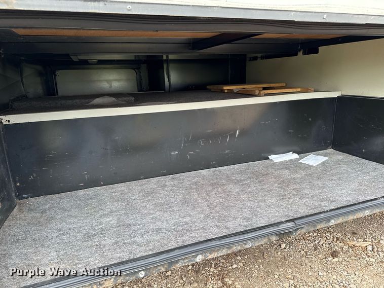 image for item EC7981 1996 Winnebago WCG34WA RV