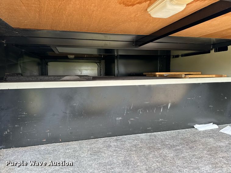 image for item EC7981 1996 Winnebago WCG34WA RV