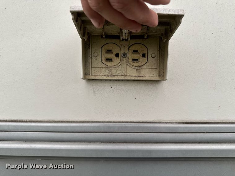 image for item EC7981 1996 Winnebago WCG34WA RV