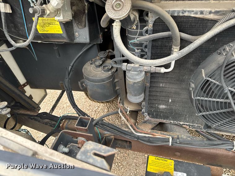 image for item EC7981 1996 Winnebago WCG34WA RV