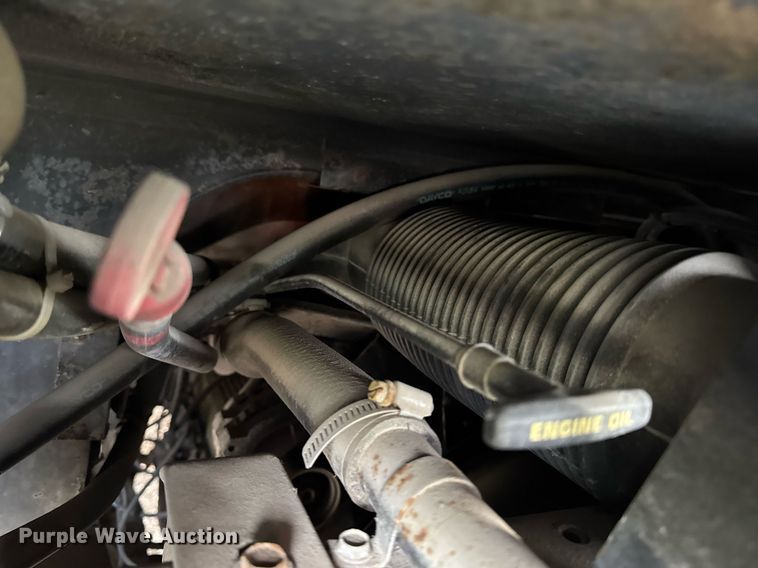 image for item EC7981 1996 Winnebago WCG34WA RV