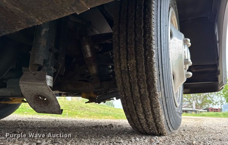 image for item EC7981 1996 Winnebago WCG34WA RV