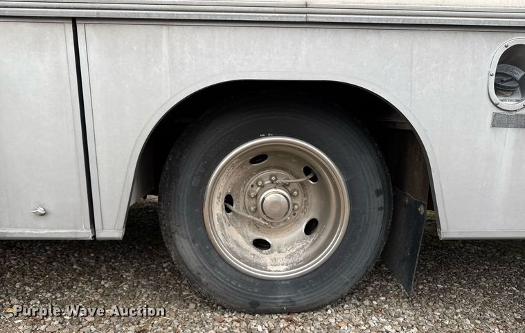 image for item EC7981 1996 Winnebago WCG34WA RV