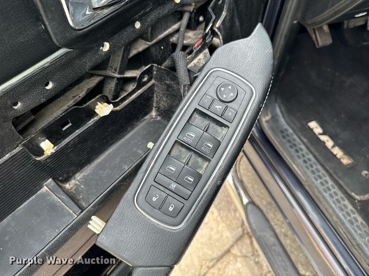 image for item EC7985 2013 Dodge Ram 1500 Quad Cab pickup truck