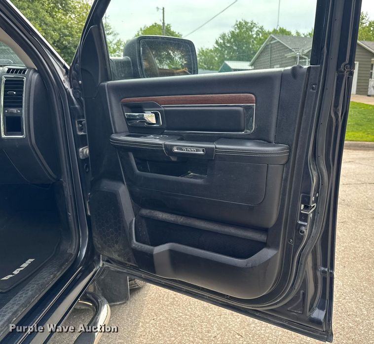 image for item EC7985 2013 Dodge Ram 1500 Quad Cab pickup truck