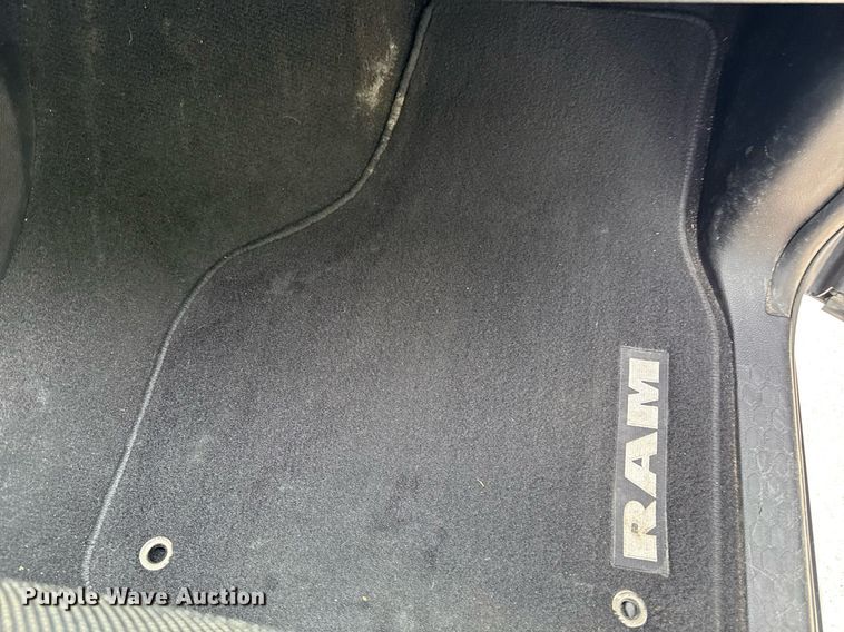 image for item EC7985 2013 Dodge Ram 1500 Quad Cab pickup truck