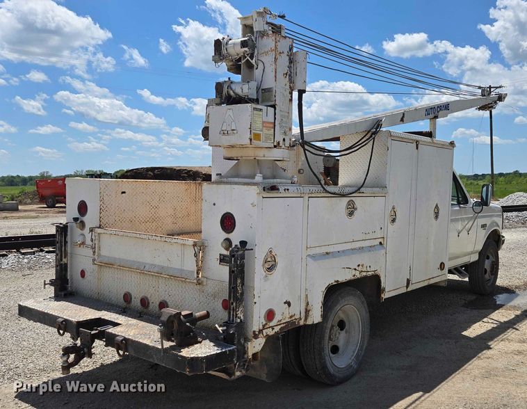 image for item ED1986 1995 Ford F-Super Duty utility / service truck