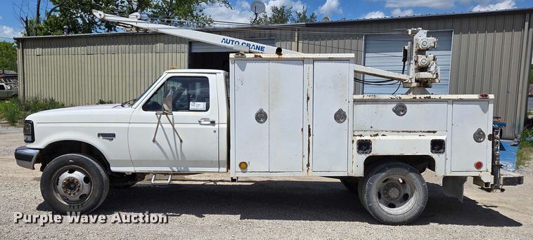 image for item ED1986 1995 Ford F-Super Duty utility / service truck