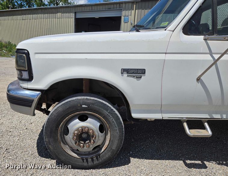 image for item ED1986 1995 Ford F-Super Duty utility / service truck