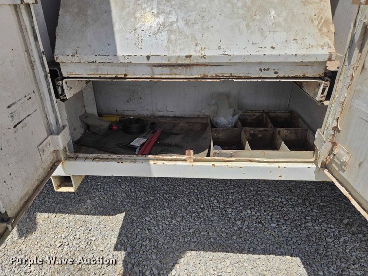 image for item ED1986 1995 Ford F-Super Duty utility / service truck