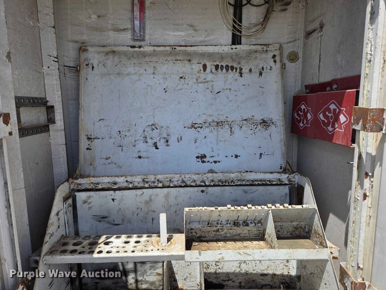 image for item ED1986 1995 Ford F-Super Duty utility / service truck