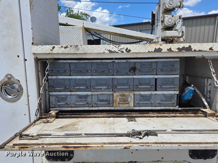 image for item ED1986 1995 Ford F-Super Duty utility / service truck