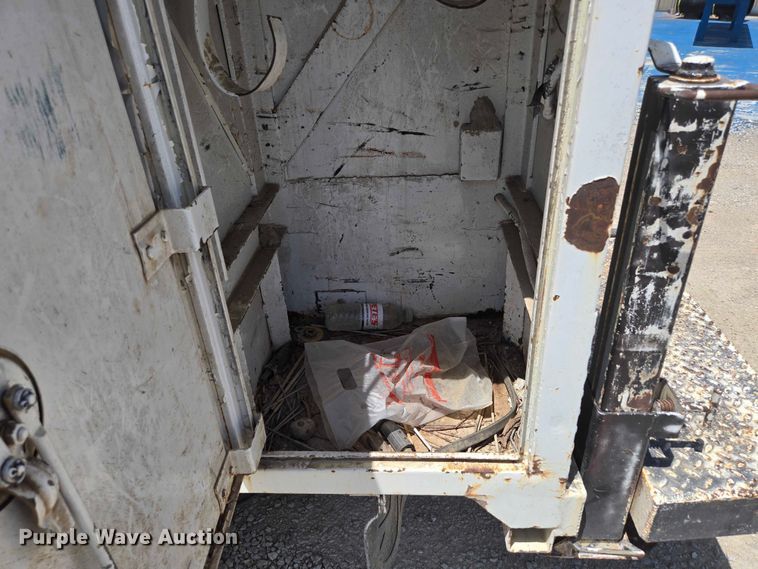 image for item ED1986 1995 Ford F-Super Duty utility / service truck