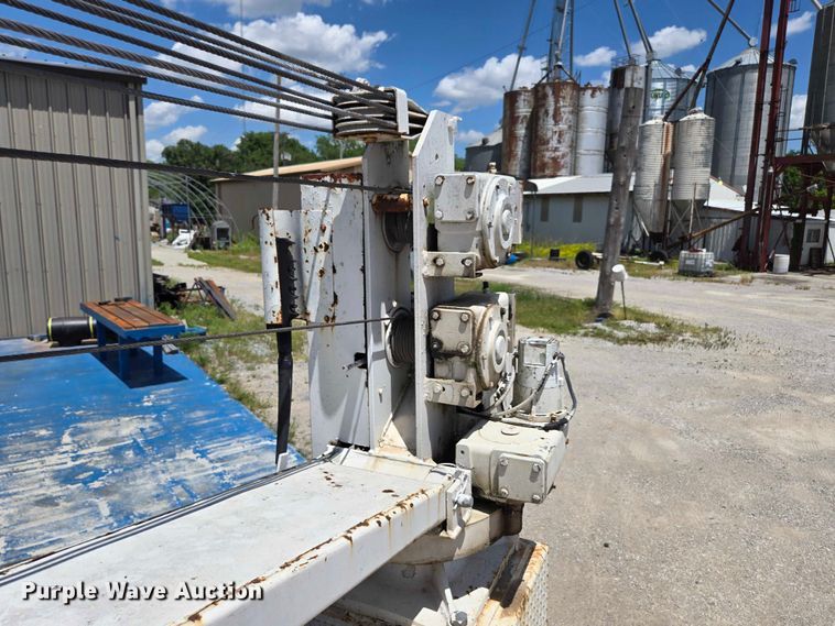 image for item ED1986 1995 Ford F-Super Duty utility / service truck