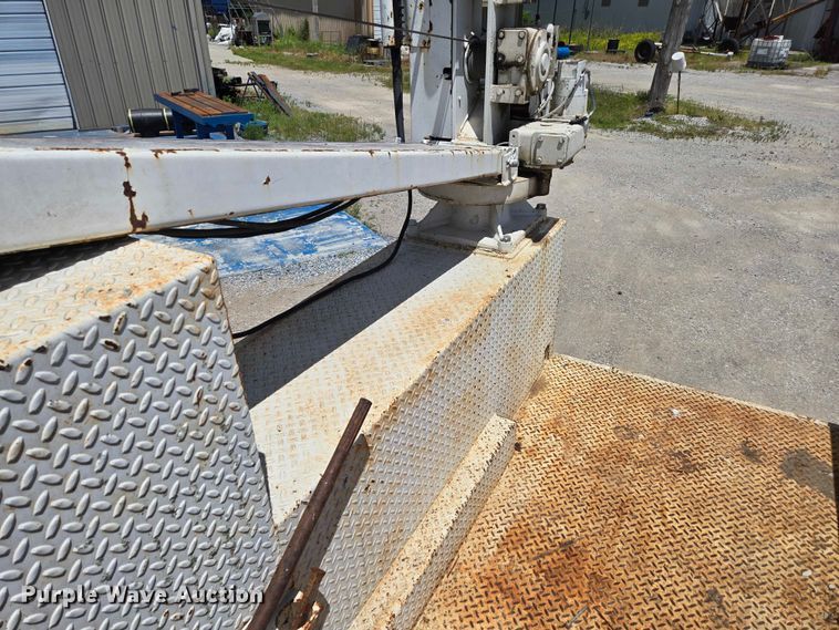 image for item ED1986 1995 Ford F-Super Duty utility / service truck