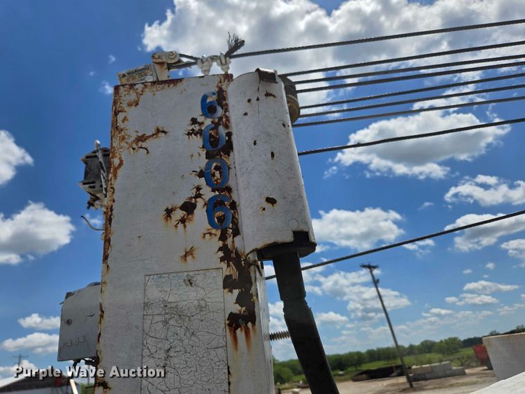 image for item ED1986 1995 Ford F-Super Duty utility / service truck