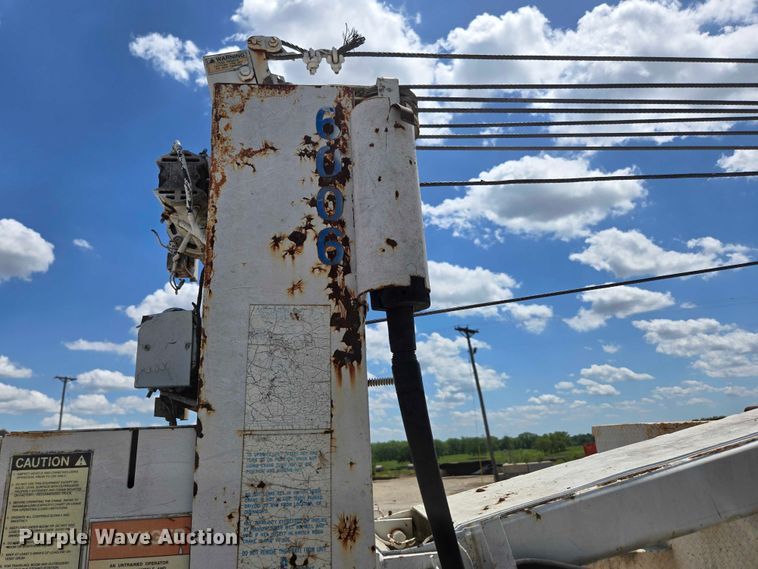 image for item ED1986 1995 Ford F-Super Duty utility / service truck