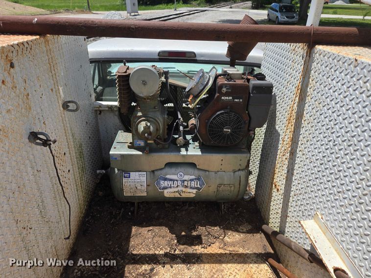 image for item ED1986 1995 Ford F-Super Duty utility / service truck