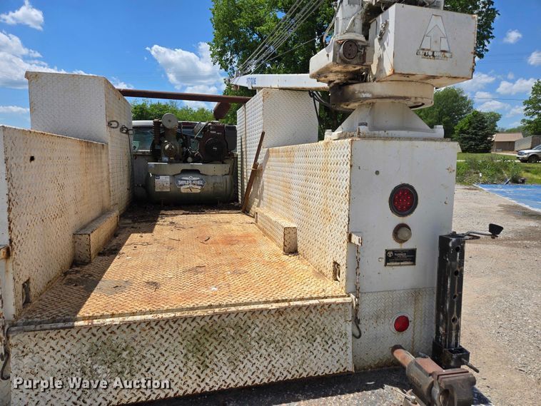 image for item ED1986 1995 Ford F-Super Duty utility / service truck