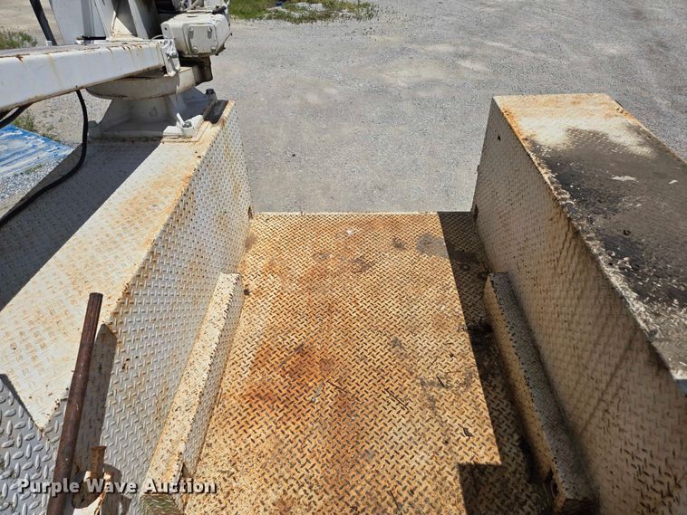 image for item ED1986 1995 Ford F-Super Duty utility / service truck