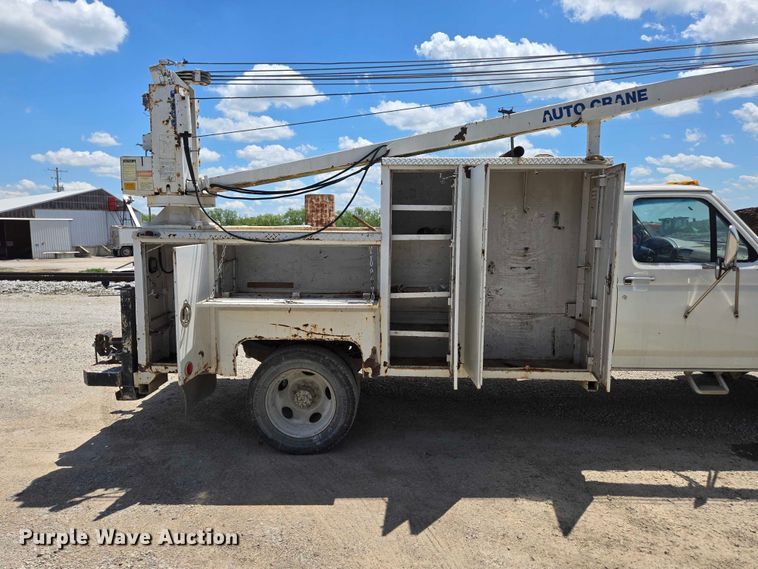 image for item ED1986 1995 Ford F-Super Duty utility / service truck