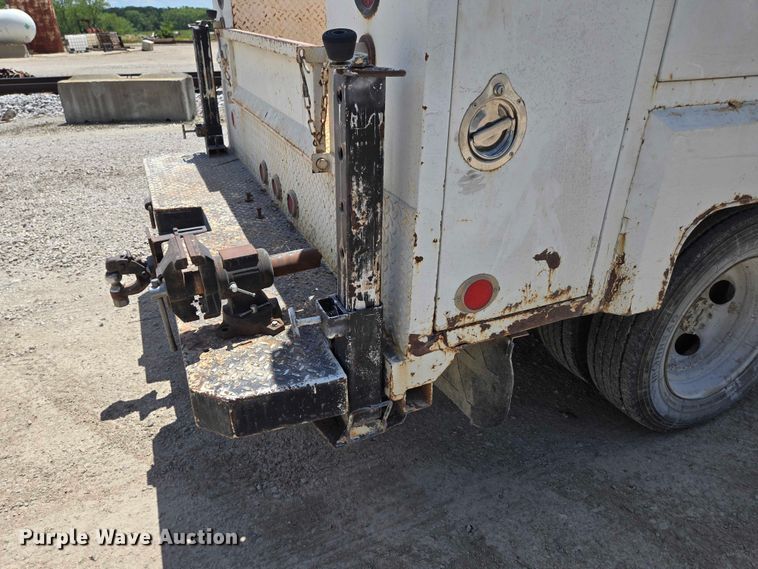 image for item ED1986 1995 Ford F-Super Duty utility / service truck