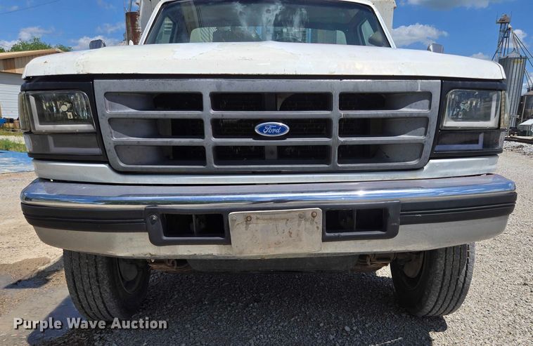 image for item ED1986 1995 Ford F-Super Duty utility / service truck