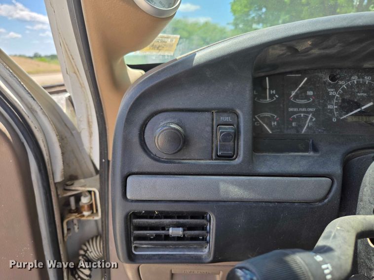 image for item ED1986 1995 Ford F-Super Duty utility / service truck
