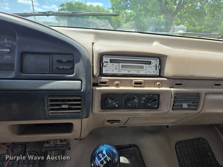 image for item ED1986 1995 Ford F-Super Duty utility / service truck