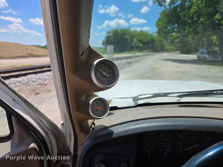 image for item ED1986 1995 Ford F-Super Duty utility / service truck